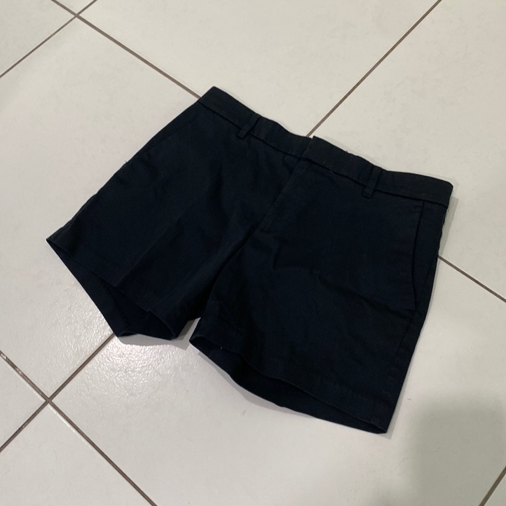 Banana Republic women’s chino shorts